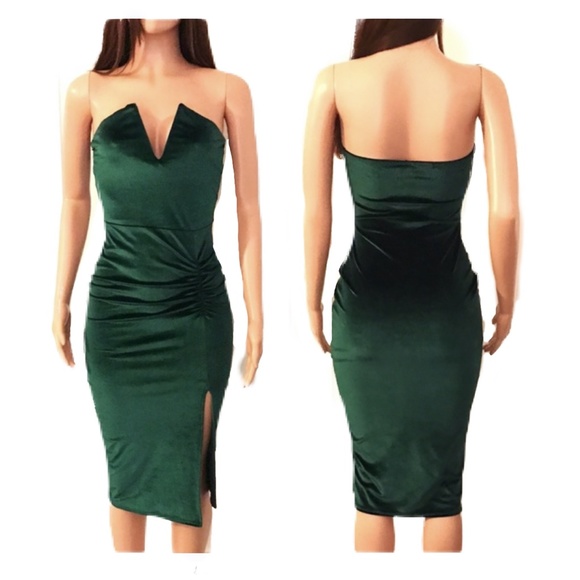 Boohoo Dresses & Skirts - DARK GREEN VELVET STRAPLESS MIDI DRESS